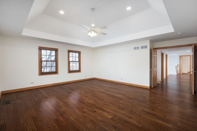 2652 Charlestowne Lane, Naperville, IL 60564