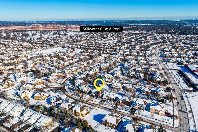 2652 Charlestowne Lane, Naperville, IL 60564