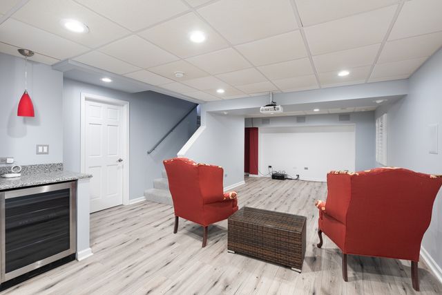 2652 Charlestowne Lane, Naperville, IL 60564