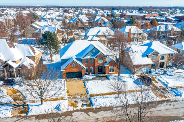 2652 Charlestowne Lane, Naperville, IL 60564