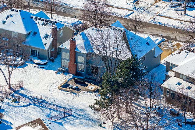 2652 Charlestowne Lane, Naperville, IL 60564