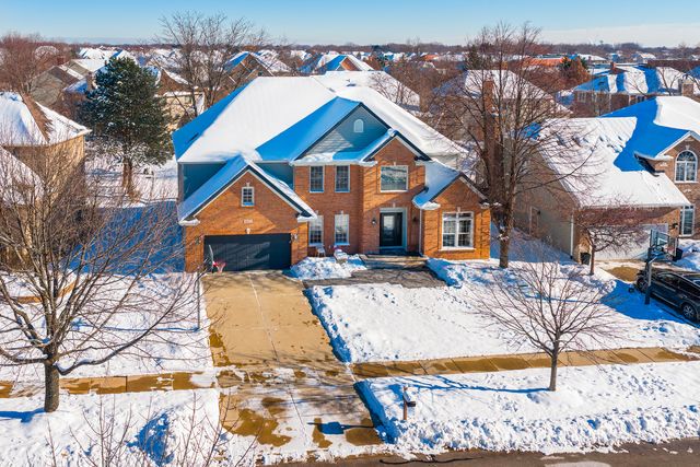2652 Charlestowne Lane, Naperville, IL 60564