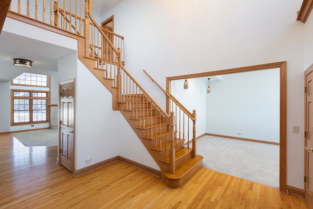 2652 Charlestowne Lane, Naperville, IL 60564