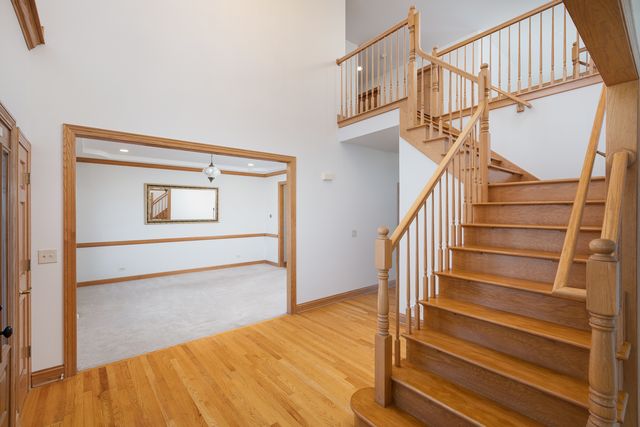 2652 Charlestowne Lane, Naperville, IL 60564