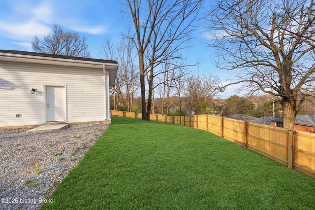 1627 Haskin Ave, Louisville, KY 40215