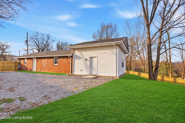 1627 Haskin Ave, Louisville, KY 40215