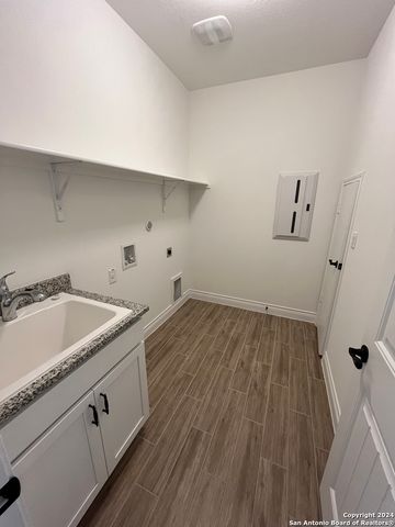 12115 CAT BALLOU, San Antonio, TX 78254