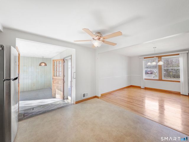 2 Arthur Court, North Branford, CT 06471