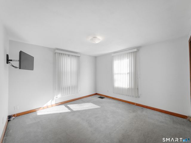 2 Arthur Court, North Branford, CT 06471