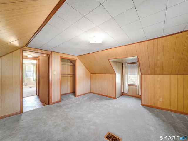 2 Arthur Court, North Branford, CT 06471