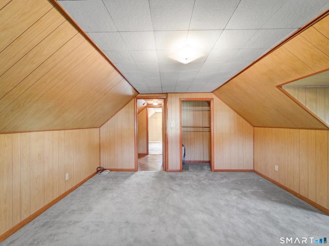 2 Arthur Court, North Branford, CT 06471