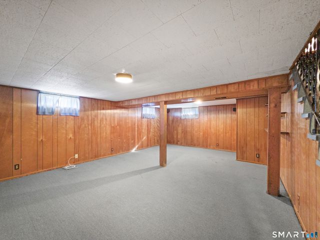 2 Arthur Court, North Branford, CT 06471