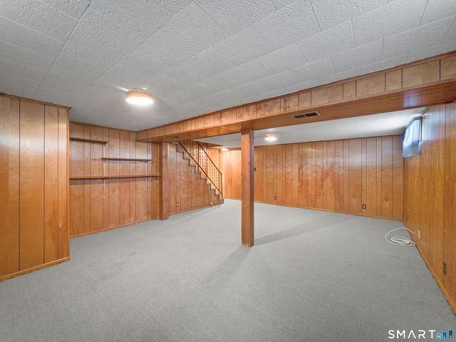 2 Arthur Court, North Branford, CT 06471