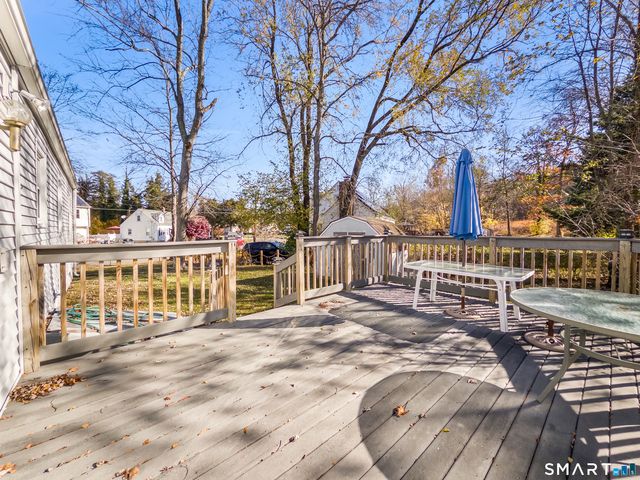 2 Arthur Court, North Branford, CT 06471