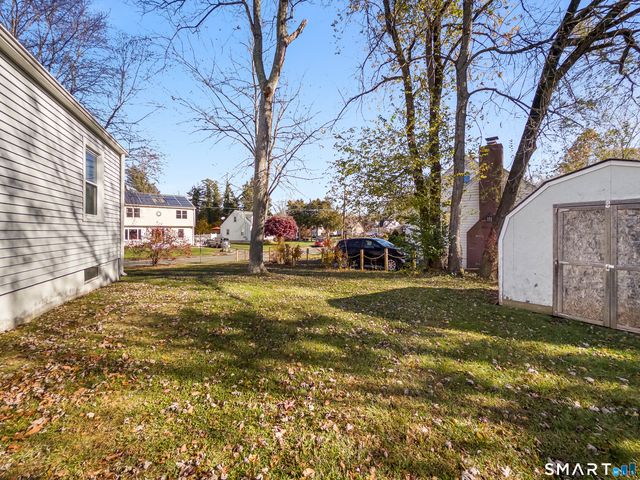 2 Arthur Court, North Branford, CT 06471