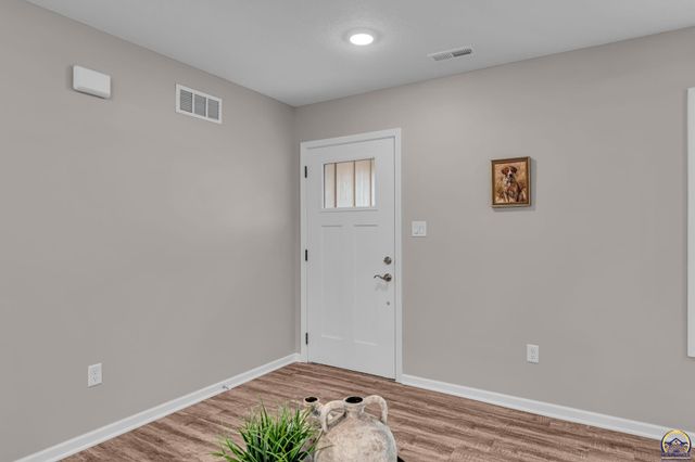 304 Clay Ave, Carbondale, KS 66414