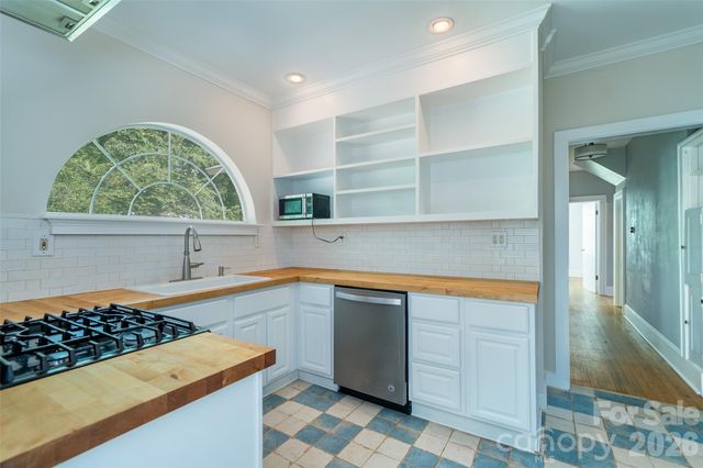 76 Starnes Cove Road, Asheville, NC 28806