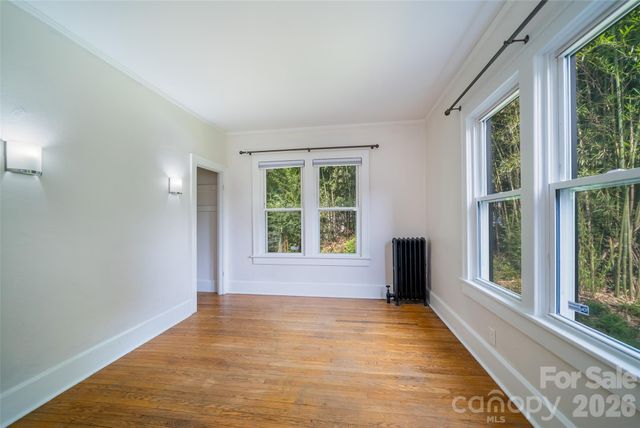 76 Starnes Cove Road, Asheville, NC 28806