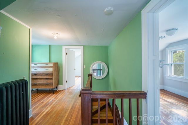 76 Starnes Cove Road, Asheville, NC 28806