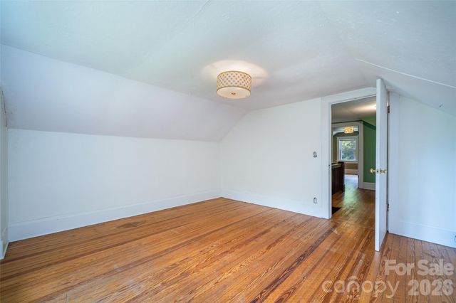 76 Starnes Cove Road, Asheville, NC 28806