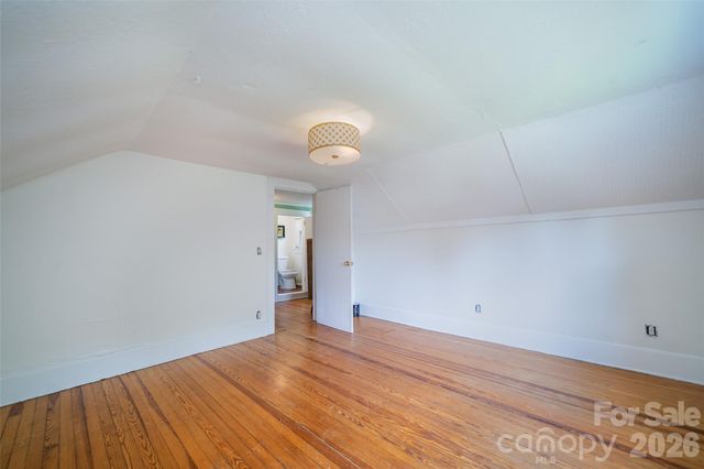 76 Starnes Cove Road, Asheville, NC 28806