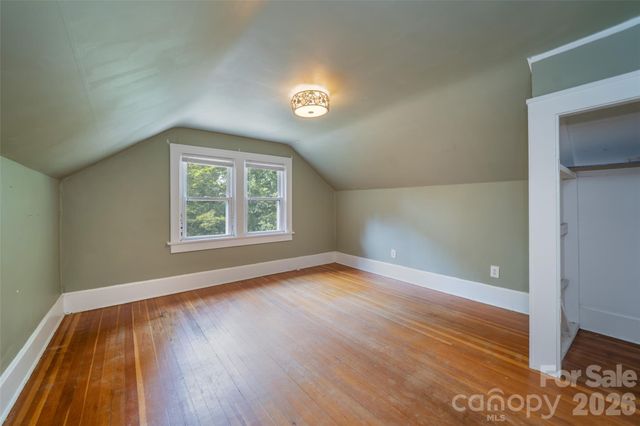76 Starnes Cove Road, Asheville, NC 28806