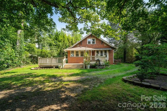 76 Starnes Cove Road, Asheville, NC 28806