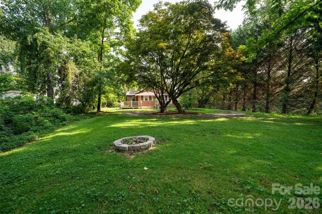 76 Starnes Cove Road, Asheville, NC 28806