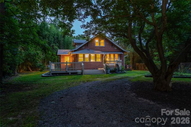 76 Starnes Cove Road, Asheville, NC 28806