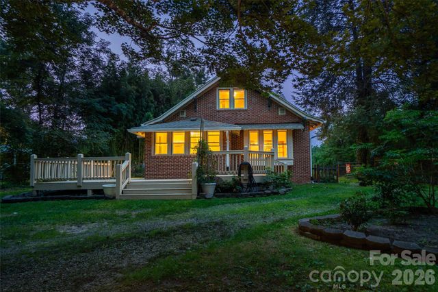 76 Starnes Cove Road, Asheville, NC 28806