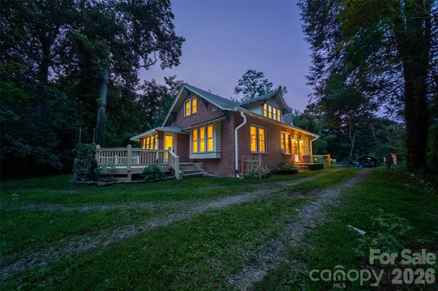 76 Starnes Cove Road, Asheville, NC 28806
