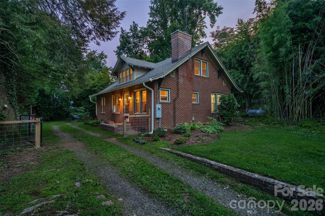 76 Starnes Cove Road, Asheville, NC 28806