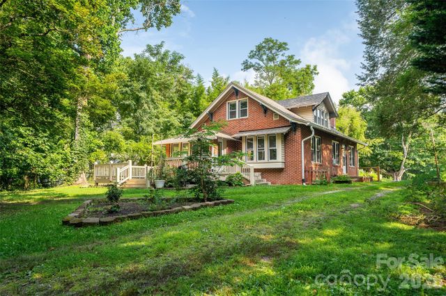 76 Starnes Cove Road, Asheville, NC 28806