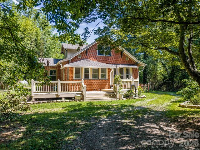 76 Starnes Cove Road, Asheville, NC 28806