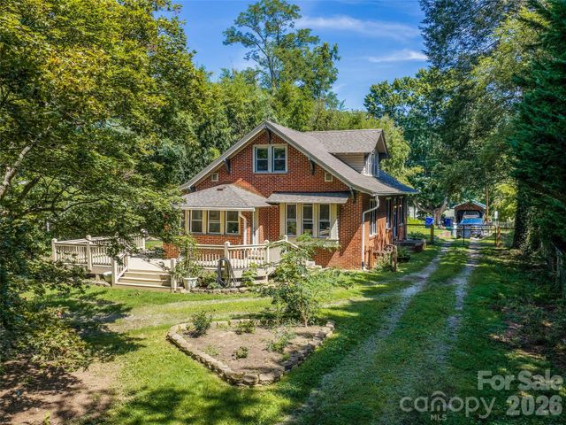 76 Starnes Cove Road, Asheville, NC 28806