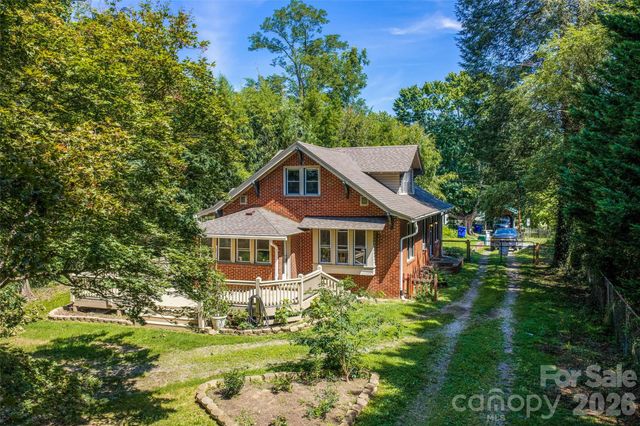 76 Starnes Cove Road, Asheville, NC 28806