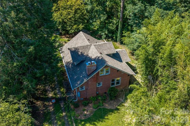 76 Starnes Cove Road, Asheville, NC 28806