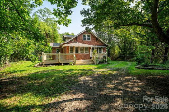 76 Starnes Cove Road, Asheville, NC 28806