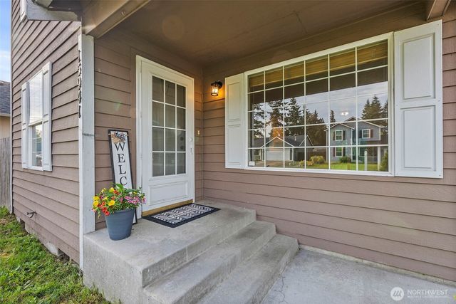 15941 Quail Meadows Court SE, Yelm, WA 98597