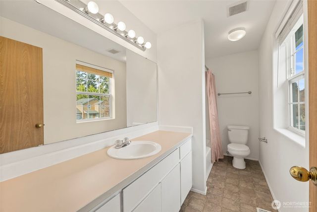 15941 Quail Meadows Court SE, Yelm, WA 98597