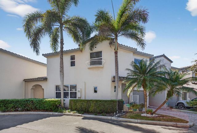 1900 Oceanwalk Lane 138, Pompano Beach, FL 33062