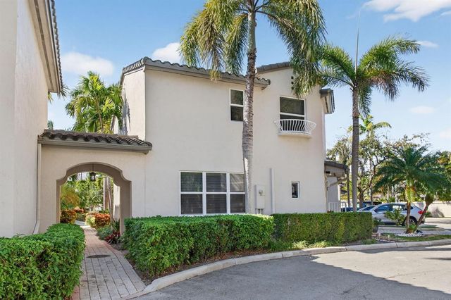 1900 Oceanwalk Lane 138, Pompano Beach, FL 33062