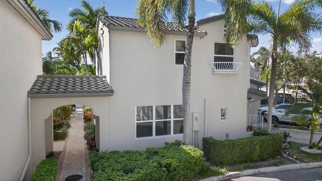 1900 Oceanwalk Lane 138, Pompano Beach, FL 33062