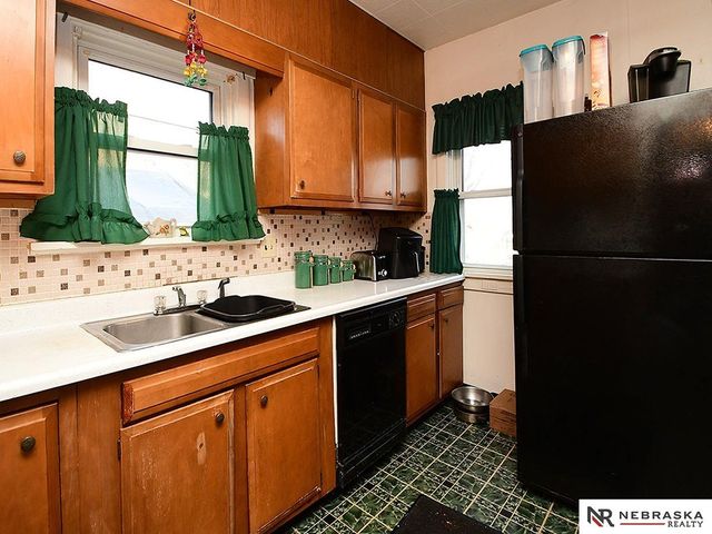 3188 Stone Avenue, Omaha, NE 68111