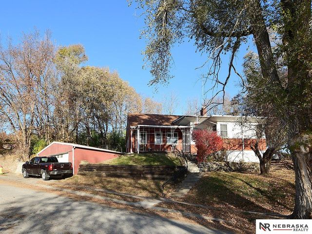 3188 Stone Avenue, Omaha, NE 68111