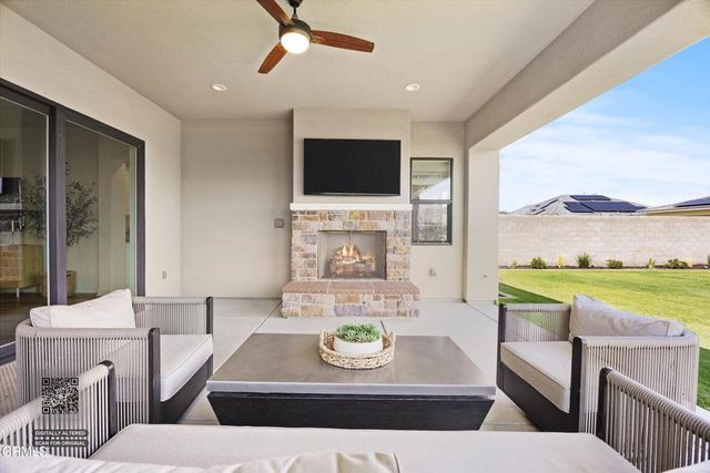 3326 Madrone Lane, Bakersfield, CA 93311