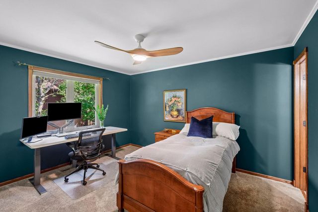 7011 Eagle Ridge, Eden Prairie, MN 55346
