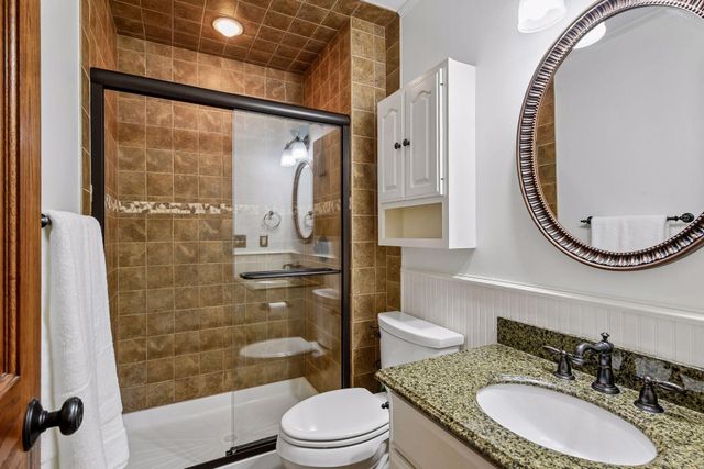 7011 Eagle Ridge, Eden Prairie, MN 55346