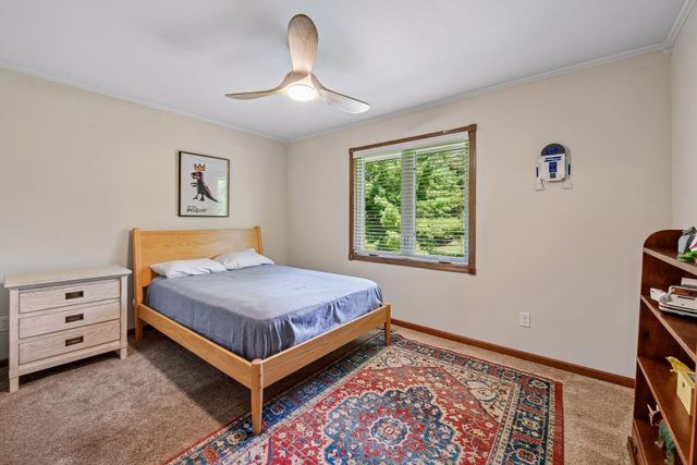7011 Eagle Ridge, Eden Prairie, MN 55346