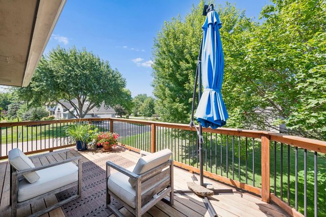 7011 Eagle Ridge, Eden Prairie, MN 55346